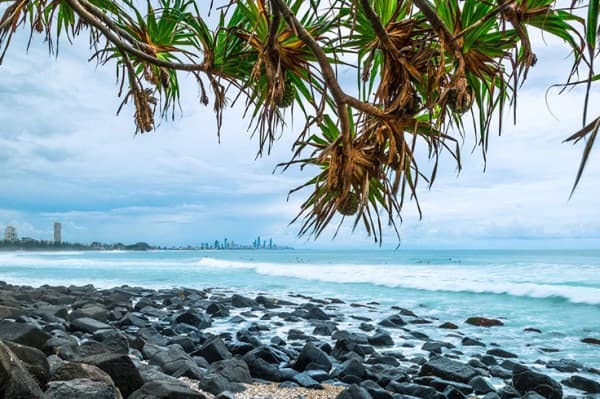 campervan hire Gold Coast van hire gold coast JUCY gold coast campervan rental gold coast road trip cheap campervan hire 8 campervan-hire-gold-coast-beach