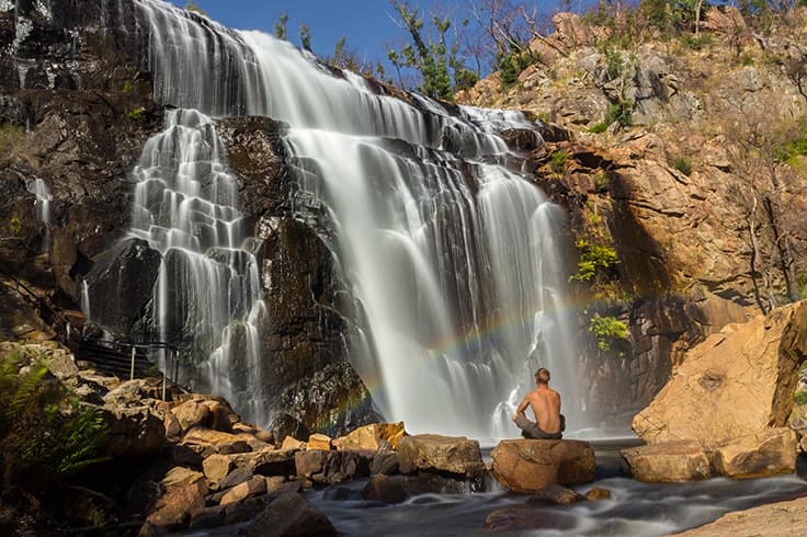 travel the winding Grampians Way 3